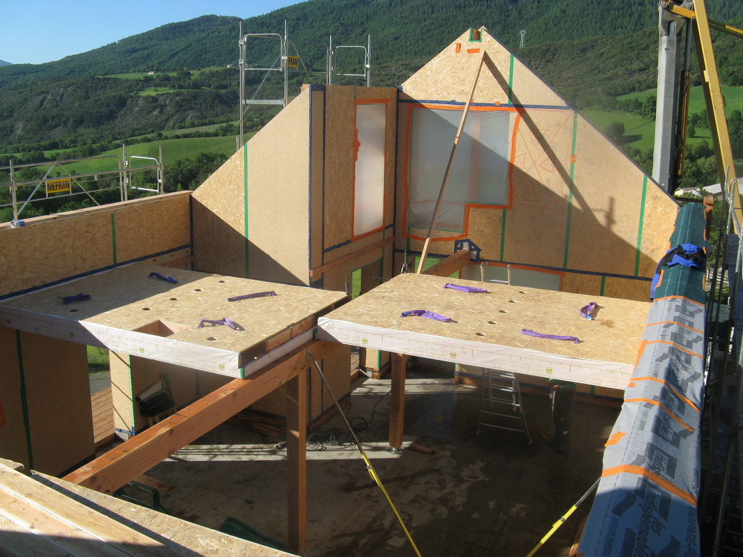Maison paille a Chorges