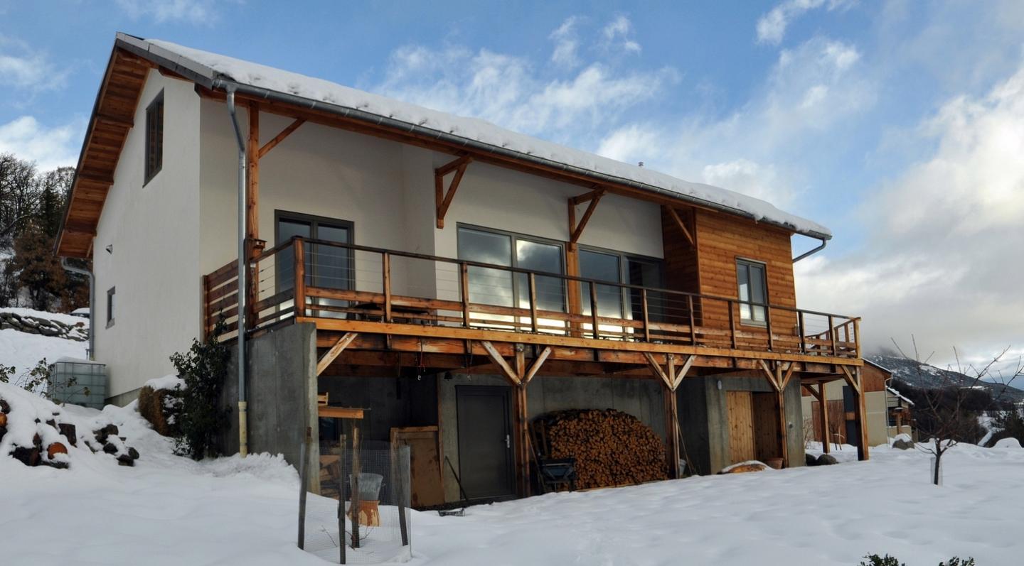 Maison bois-paille