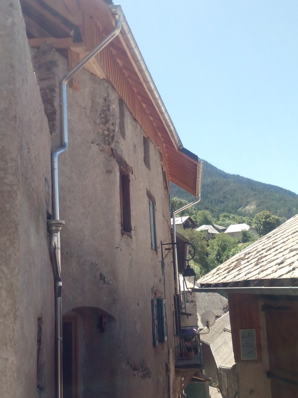 Toiture paille pour grange ancienne